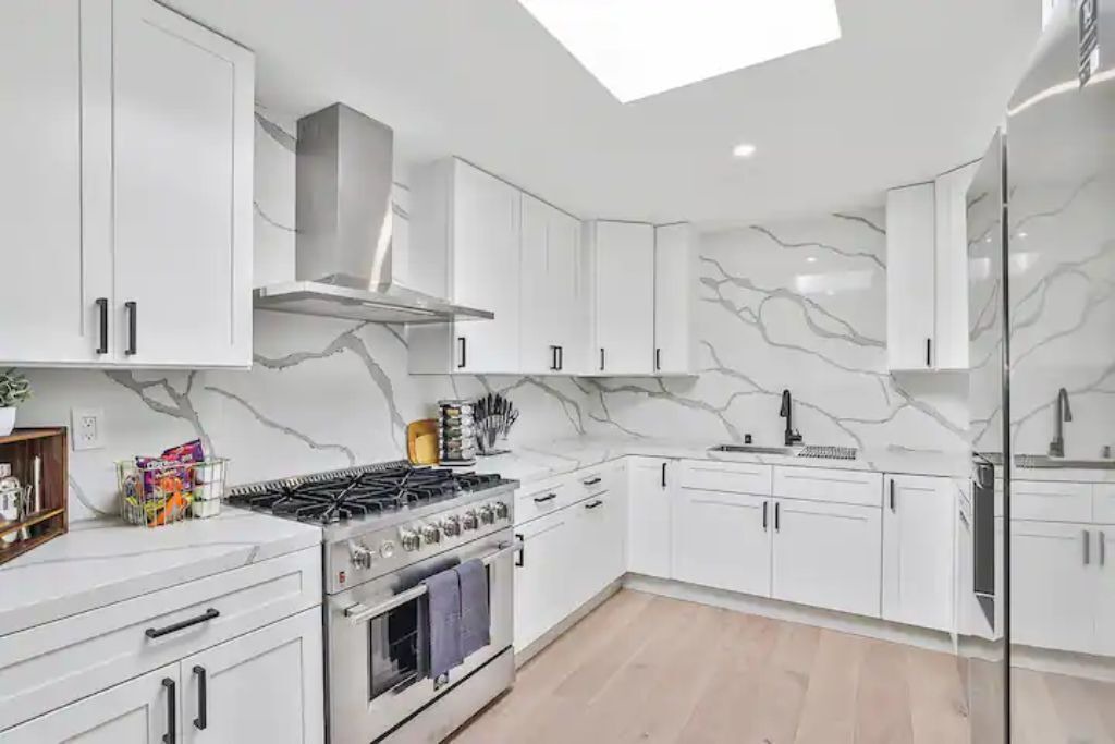 Photo of Kitchen in Linda Mar