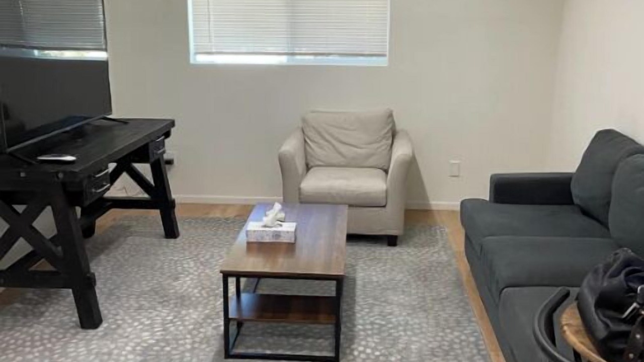 Photo of Livingroom in Woodland Hills