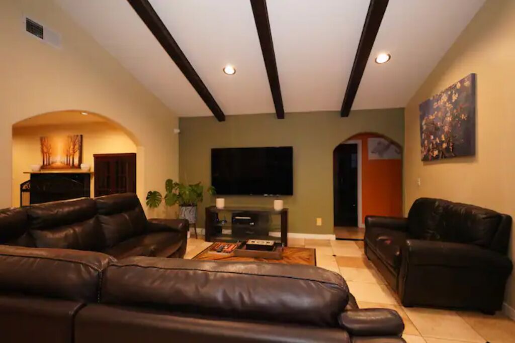 Photo of Livingroom in Whittier