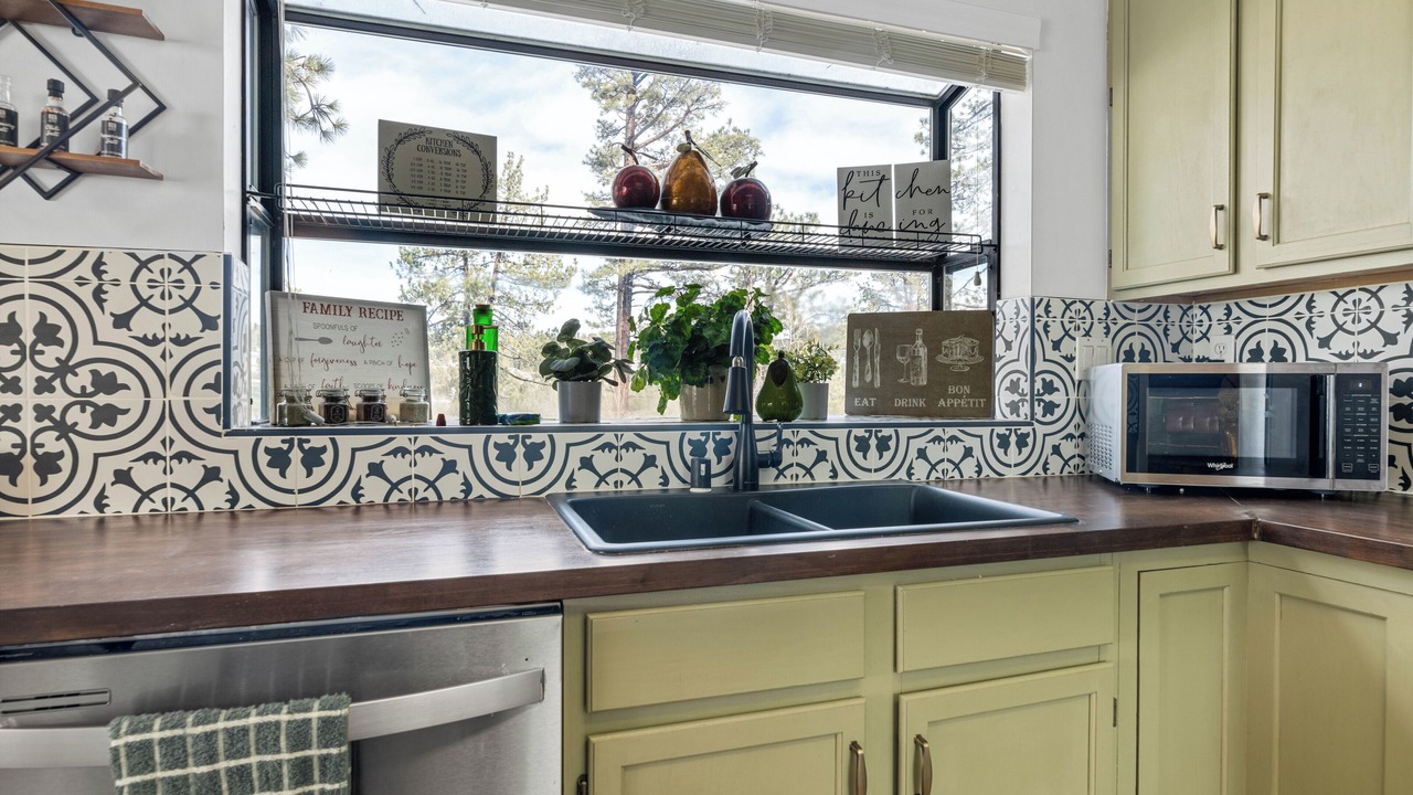 Photo of Kitchen in Big Bear