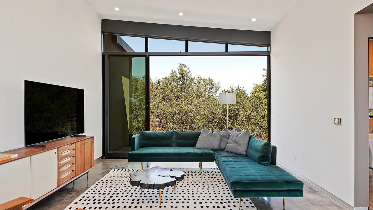 Photo of Livingroom in Mission Canyon