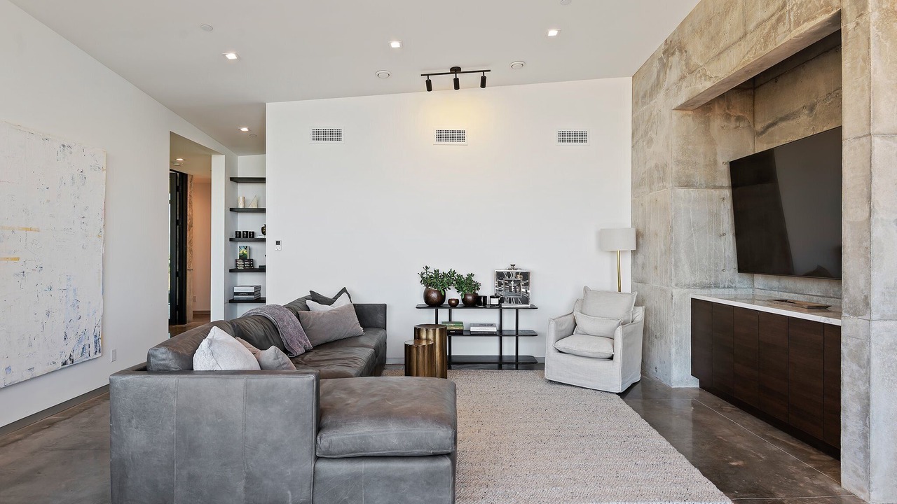 Photo of Livingroom in Mission Canyon