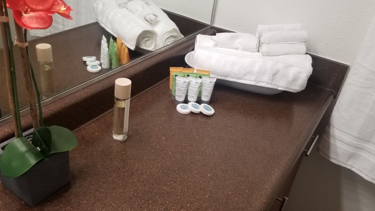 Photo of Bathroom in Mariners