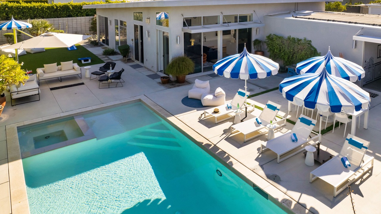 Photo of Outdoor in Warm Sands