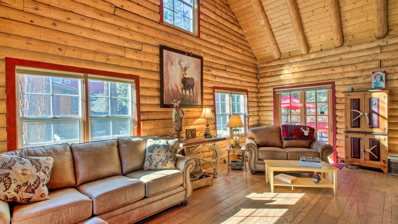 Photo of Bedroom in Pine Mountain Club