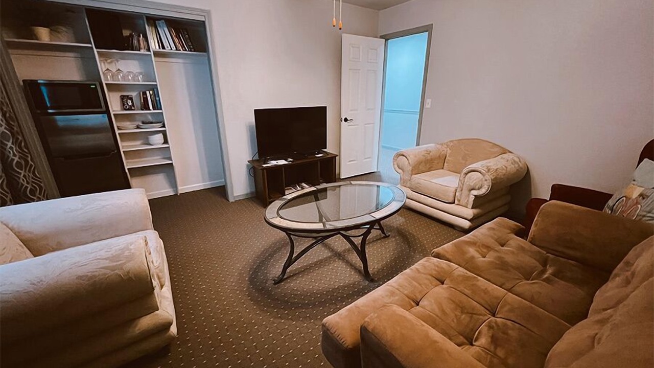Photo of Bedroom in Shingletown
