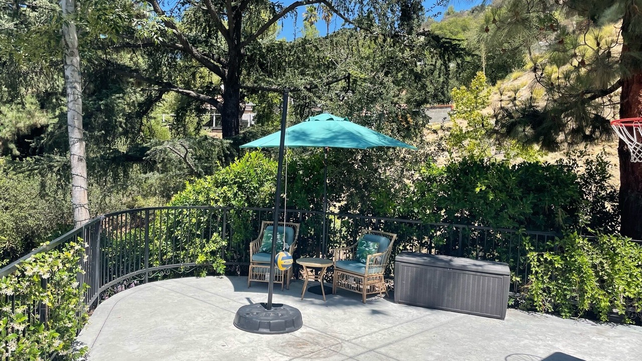 Photo of Patio Balcony in La Canada Flintridge