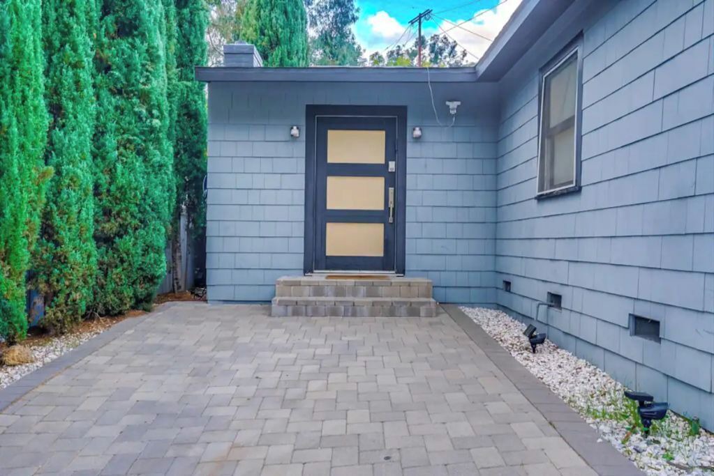 Photo of Outdoor in Hollywood Hills West