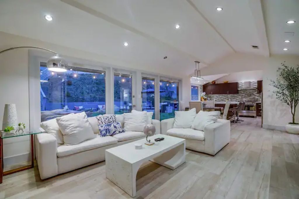 Photo of Bedroom in Hollywood Hills West