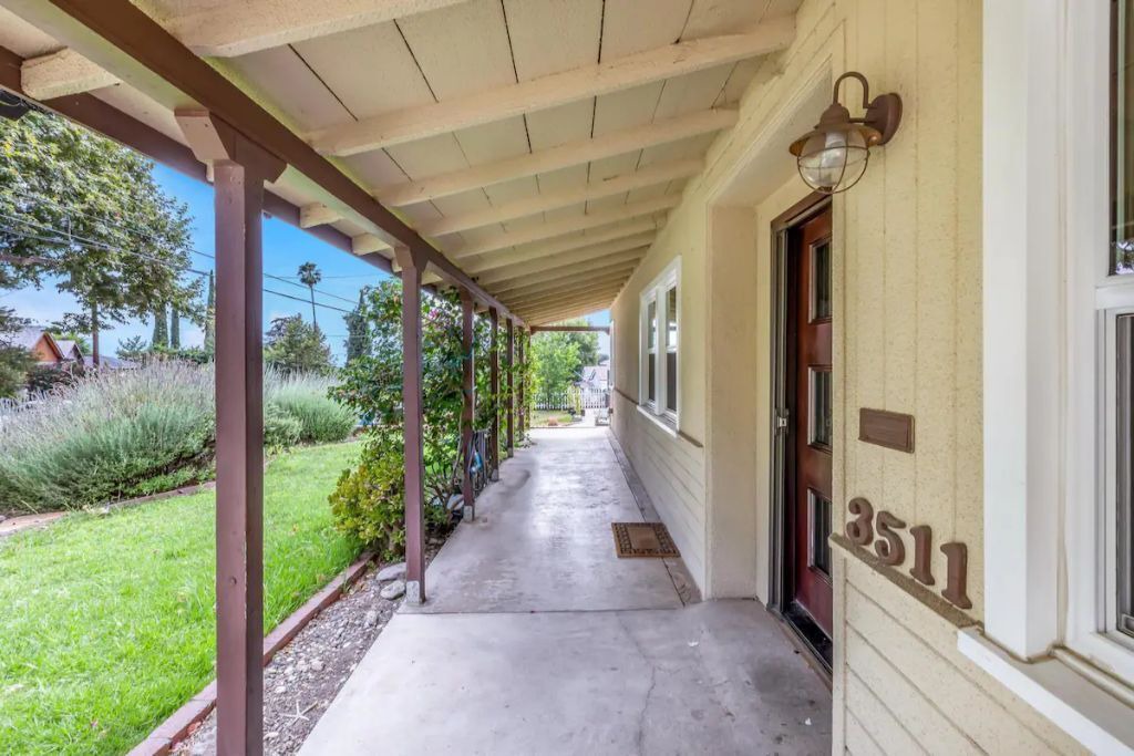 Photo of Outdoor in Altadena