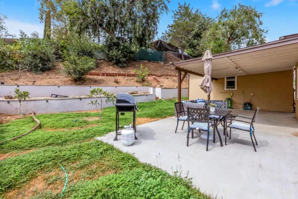 Photo of Outdoor in Altadena