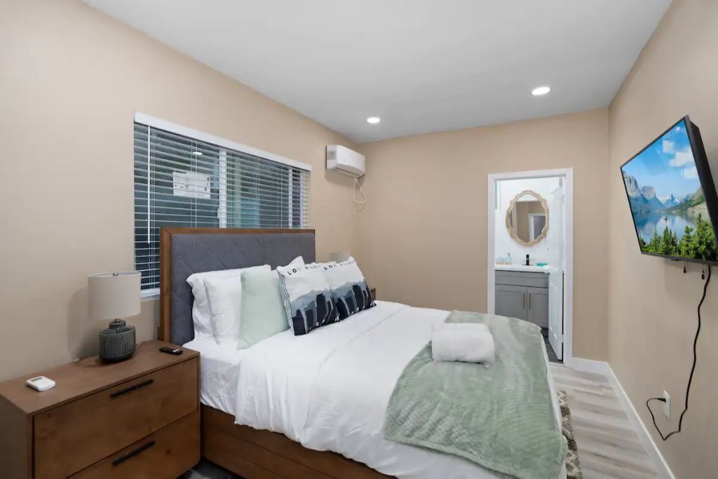 Photo of Bedroom in Altadena