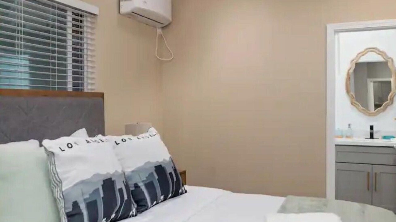 Photo of Bedroom in Altadena