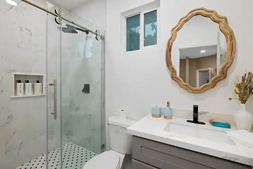 Photo of Bathroom in Altadena