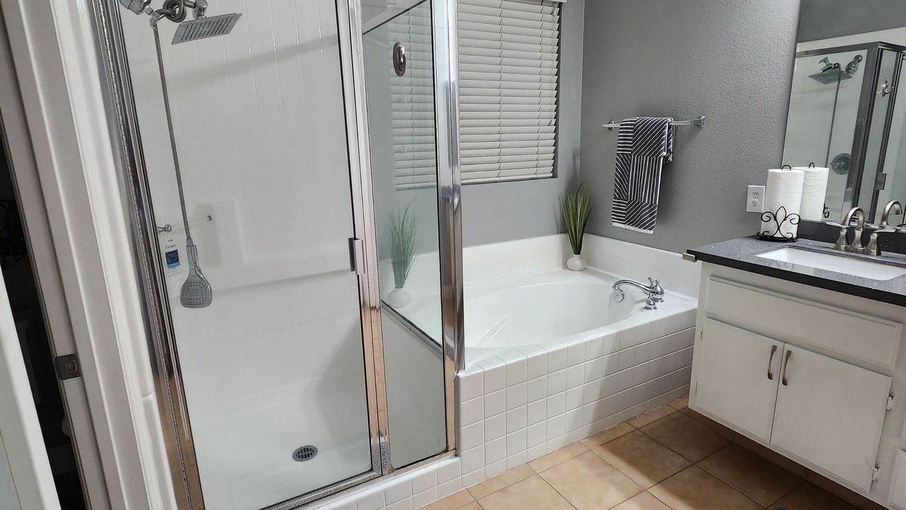 Photo of Bathroom in La Sierra