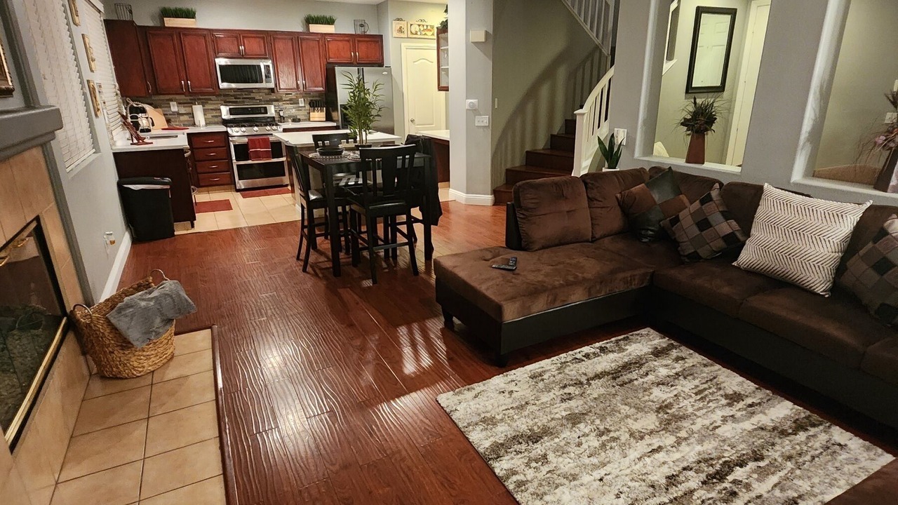 Photo of Livingroom in La Sierra