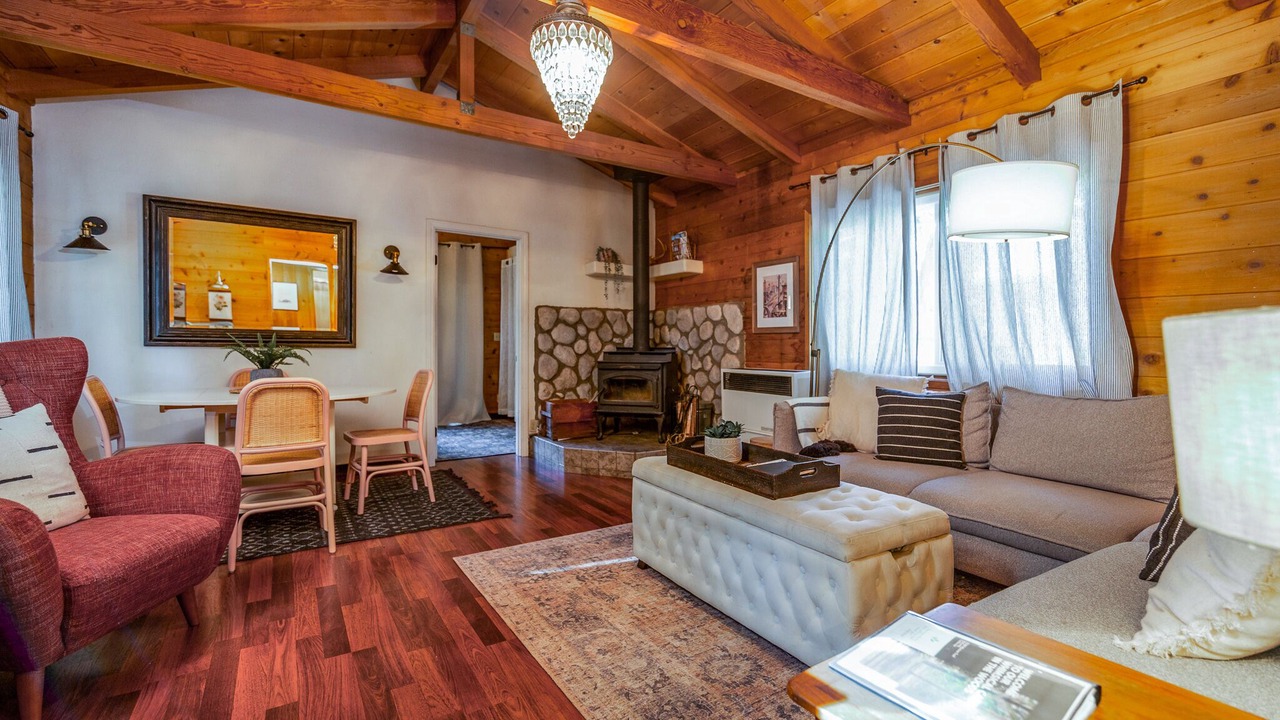 Photo of Livingroom in Pine Cove