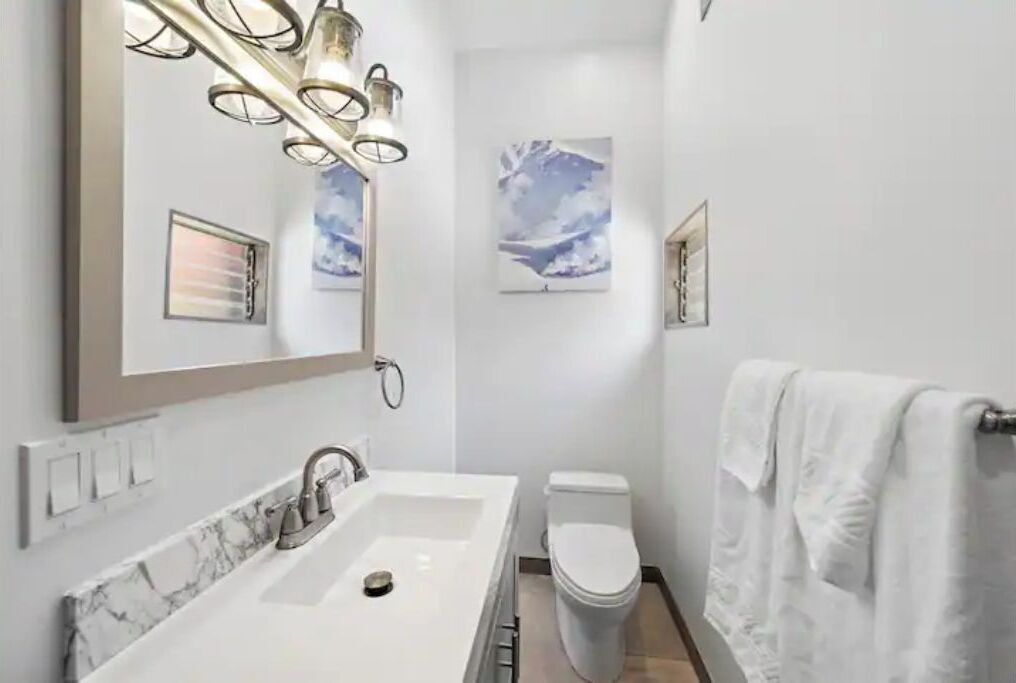 Photo of Bathroom in Laguna Beach