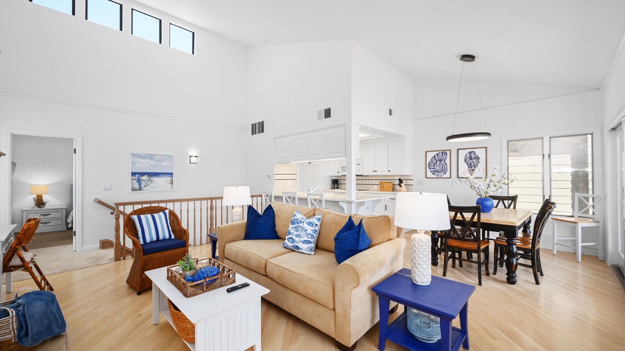 Photo of Livingroom in Santa Ana Heights