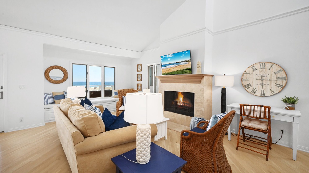 Photo of Livingroom in Santa Ana Heights