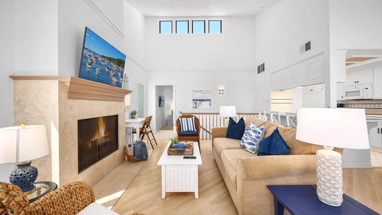 Photo of Livingroom in Santa Ana Heights