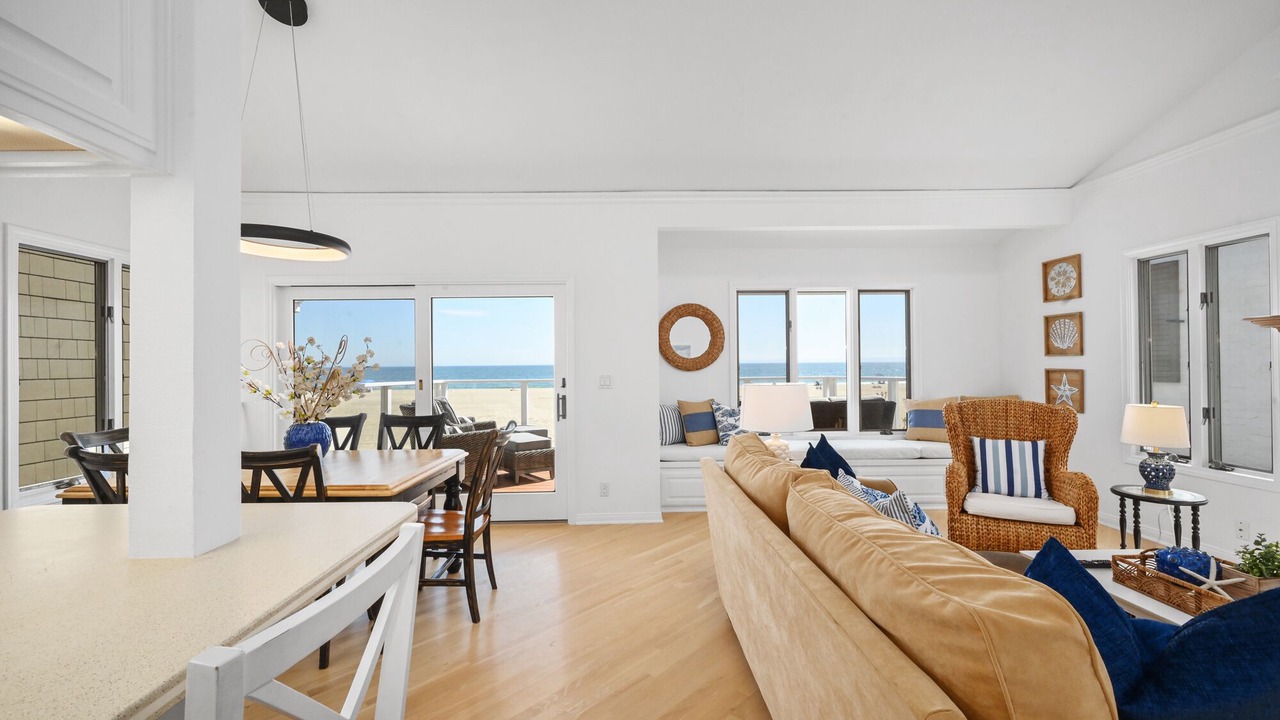Photo of Livingroom in Santa Ana Heights