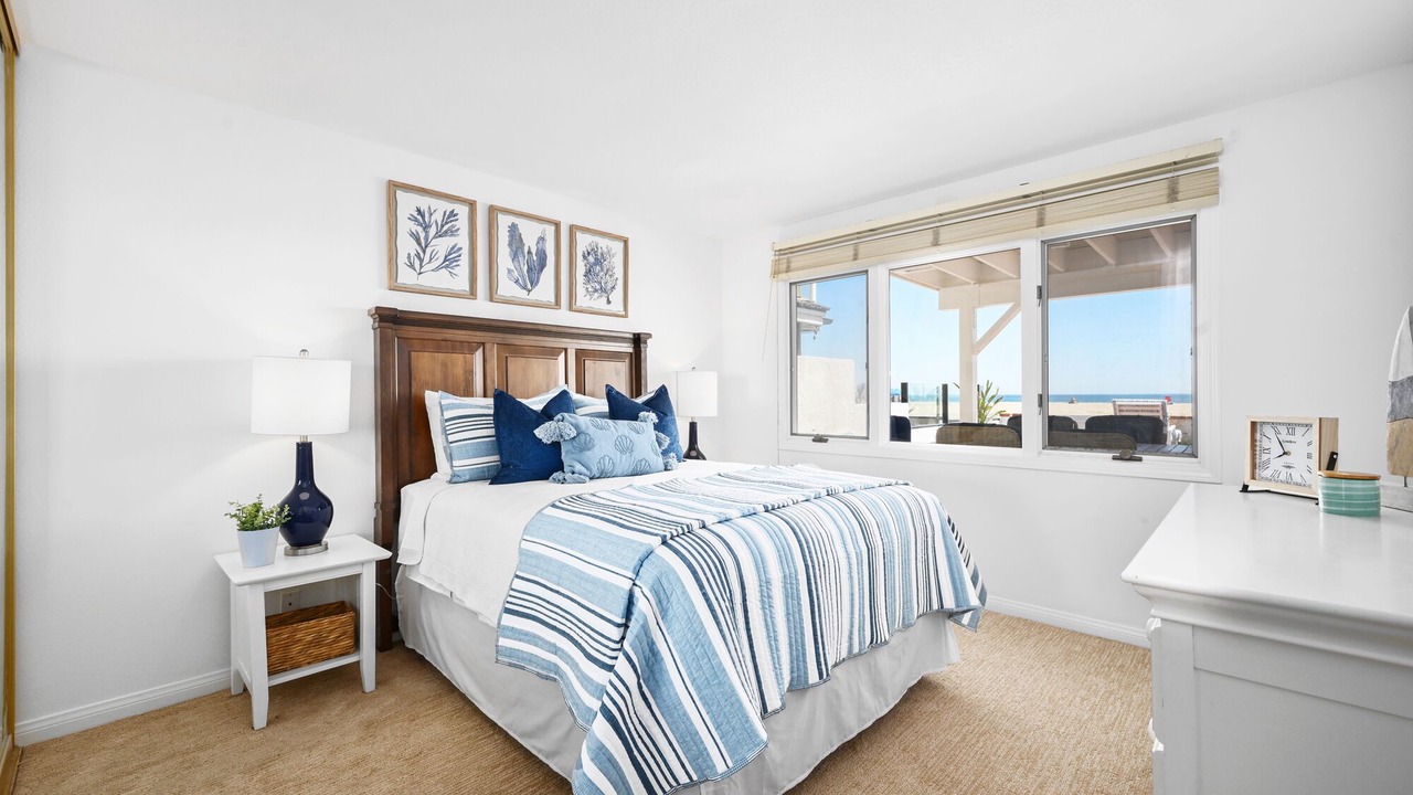 Photo of Bedroom in Santa Ana Heights
