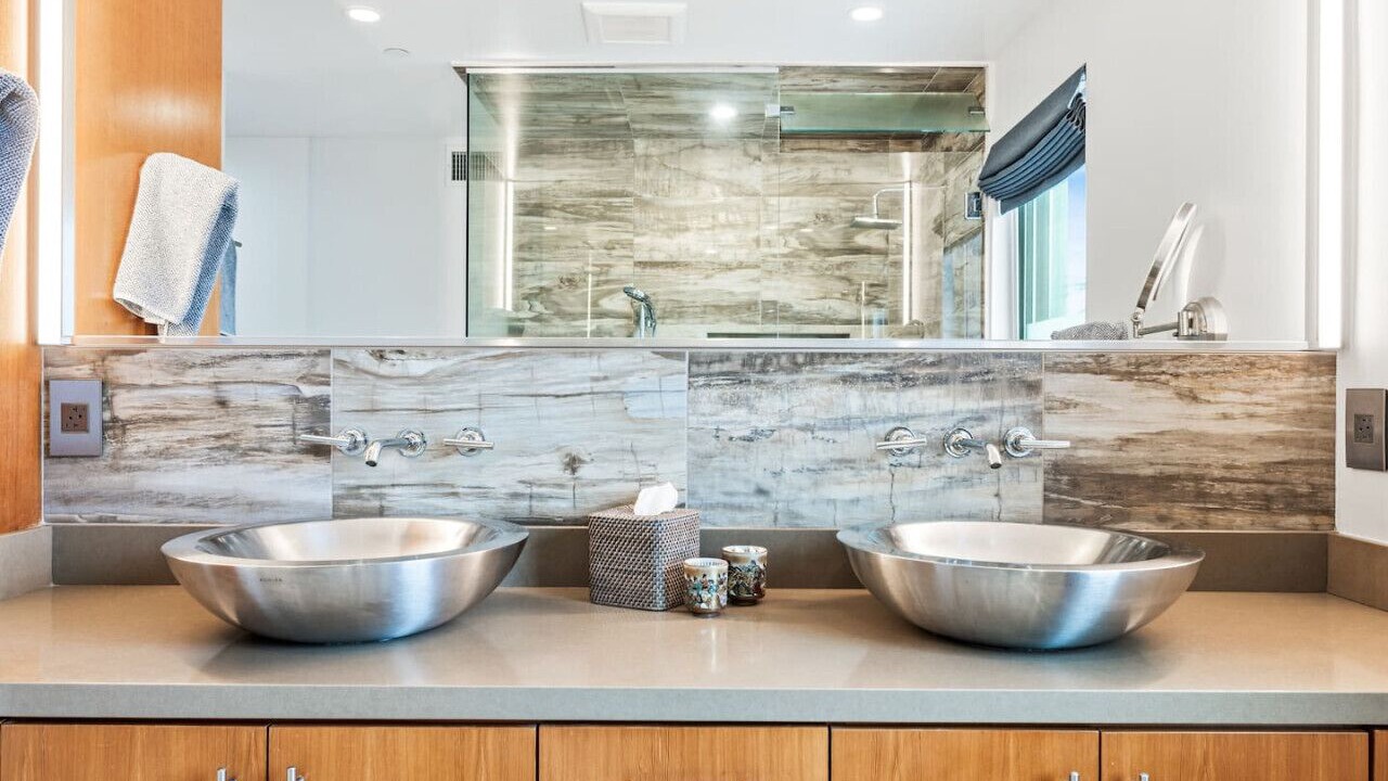Photo of Bathroom in The Strand