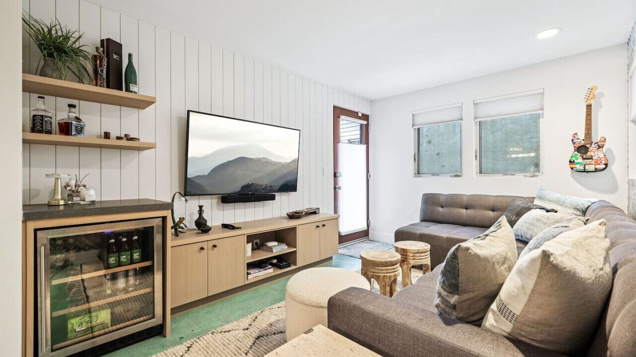 Photo of Livingroom in The Strand