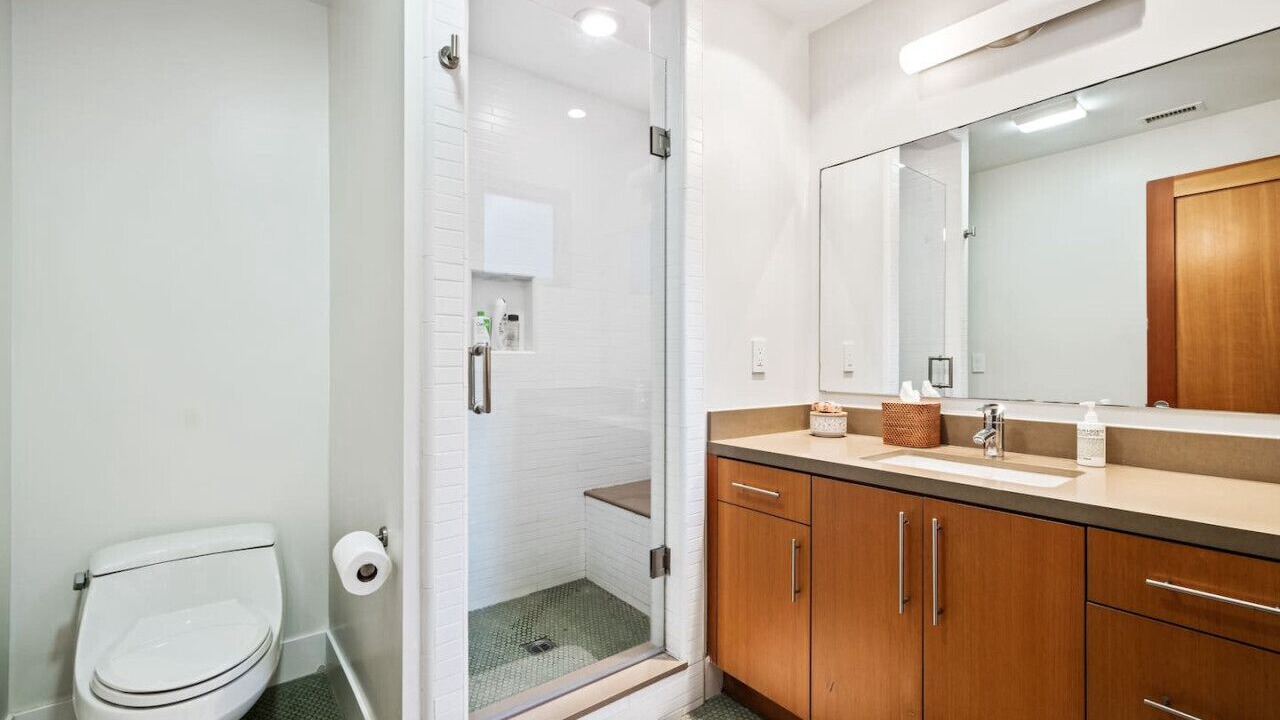 Photo of Bathroom in The Strand