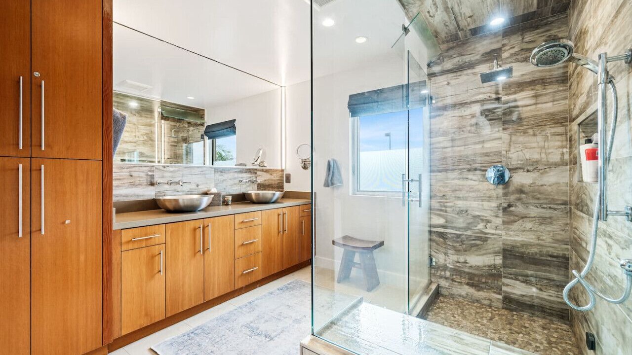 Photo of Bathroom in The Strand