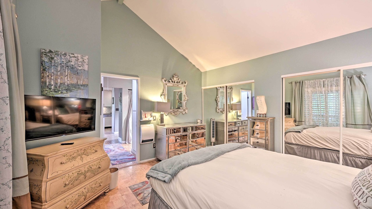 Photo of Bedroom in Solana Beach