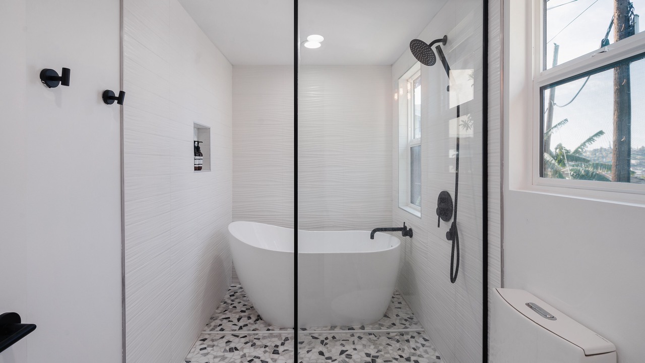 Photo of Bathroom in Los Angeles