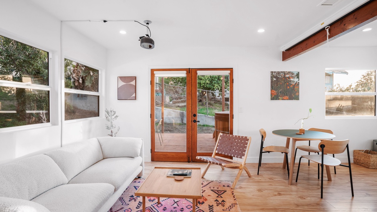 Photo of Livingroom in Los Angeles