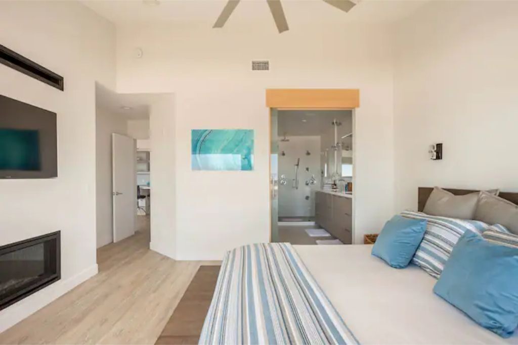 Photo of Bedroom in Solana Beach