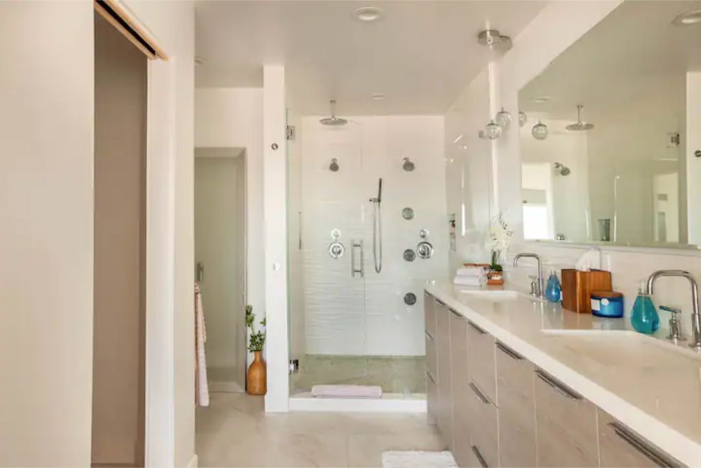 Photo of Bathroom in Solana Beach