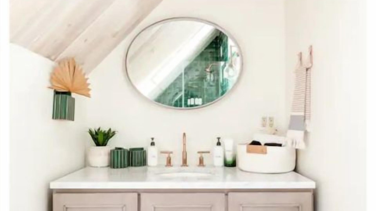 Photo of Bathroom in Blue Jay