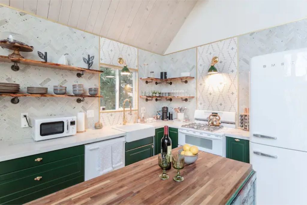 Photo of Kitchen in Blue Jay