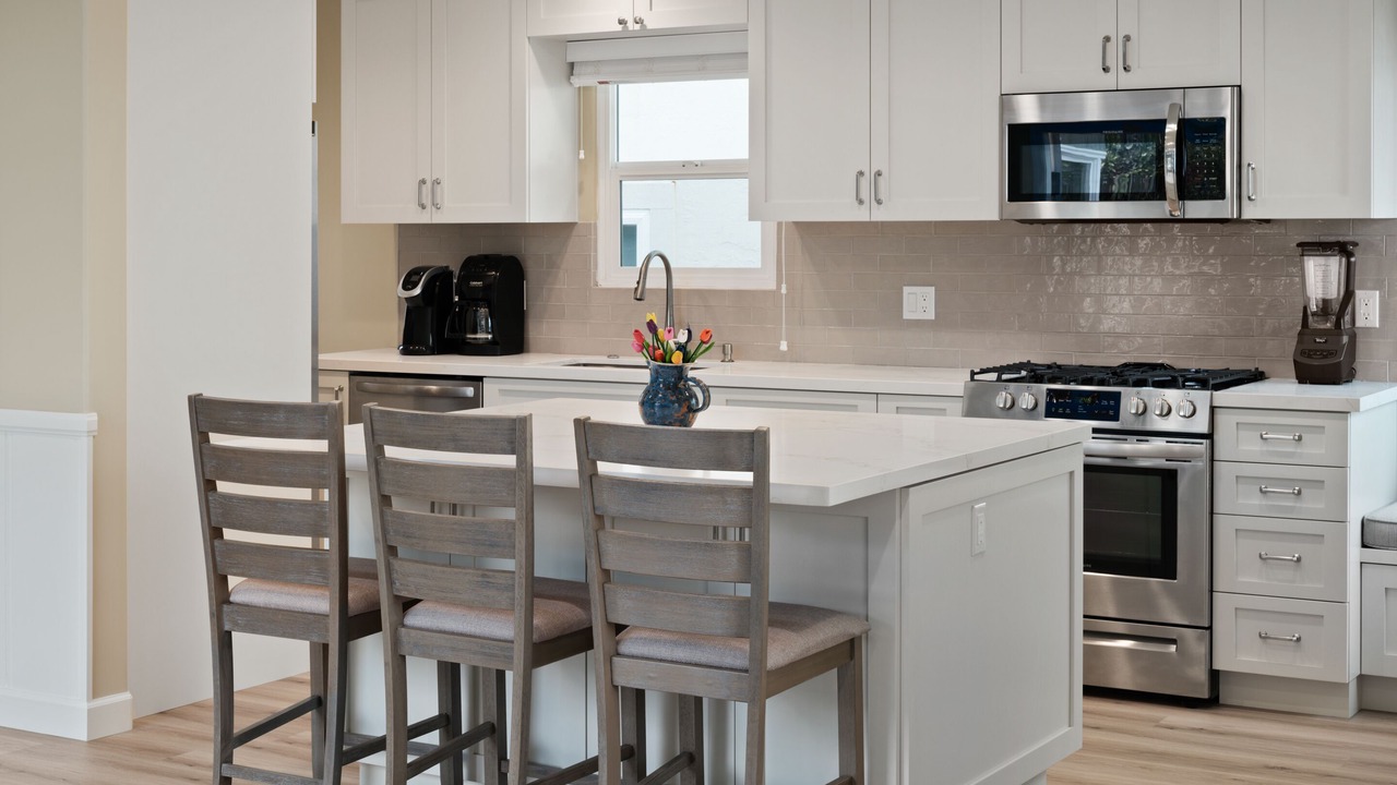 Photo of Kitchen in Beach Barber Tract