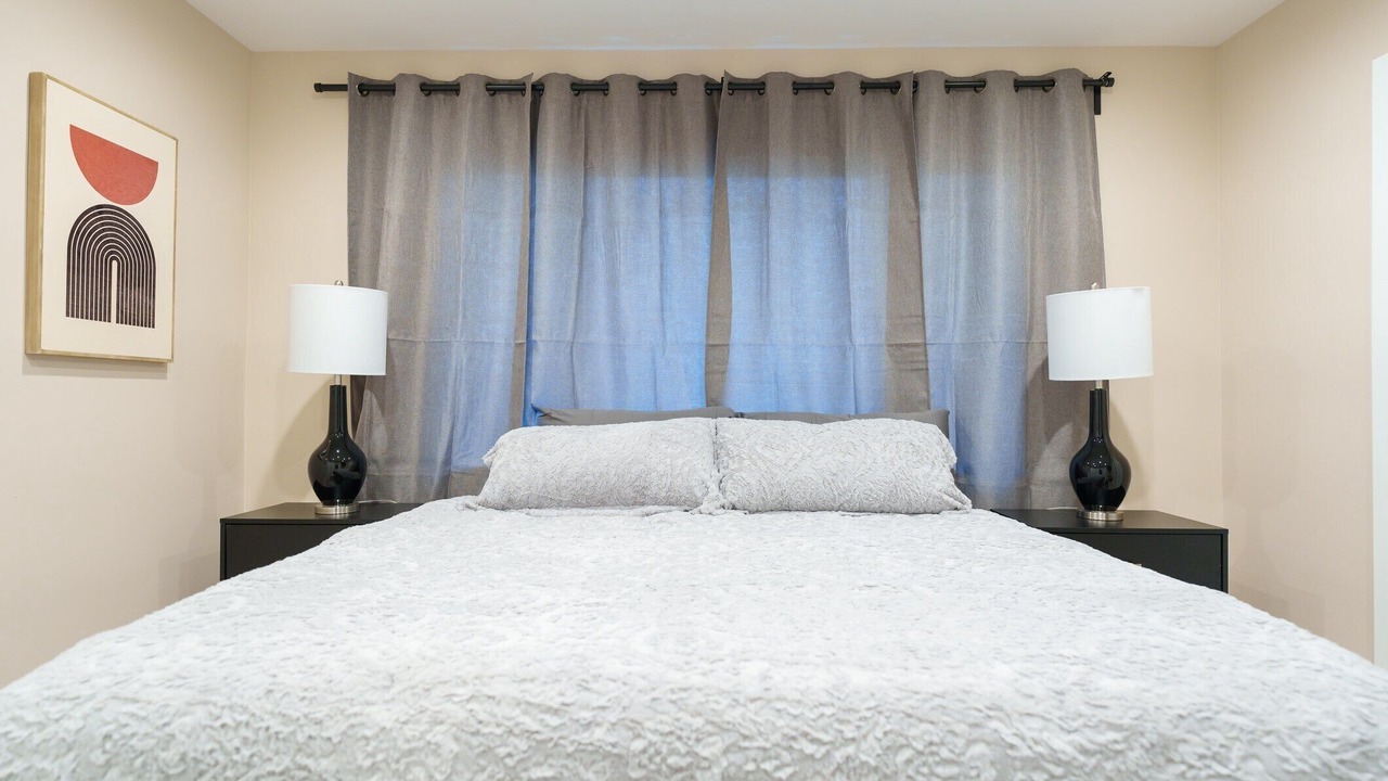 Photo of Bedroom in Crescenta Highlands