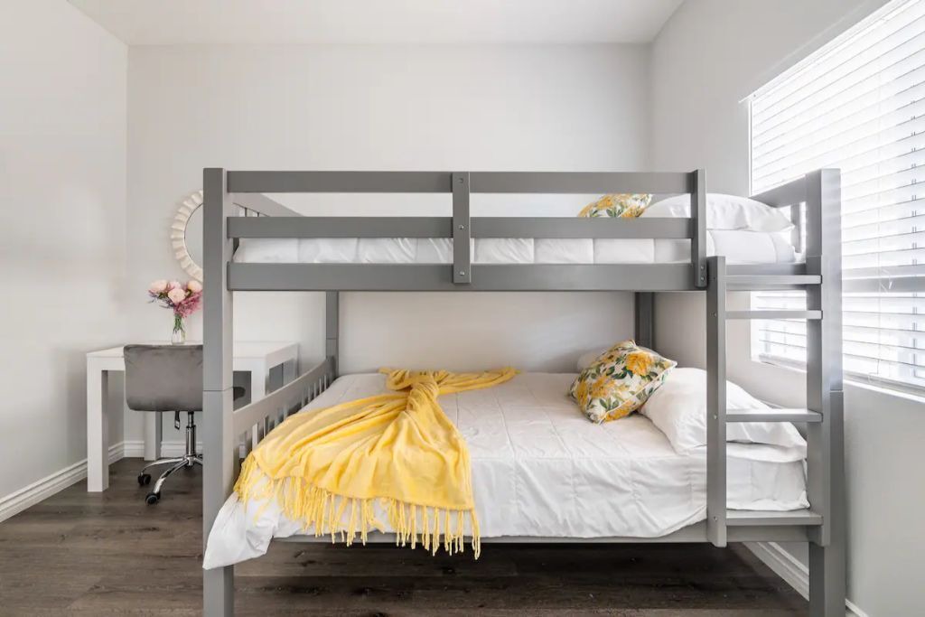 Photo of Bedroom in Midway City