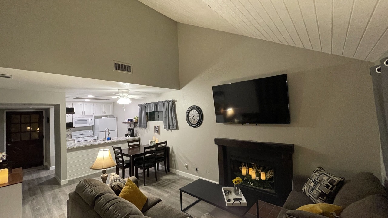 Photo of Livingroom in Porterville