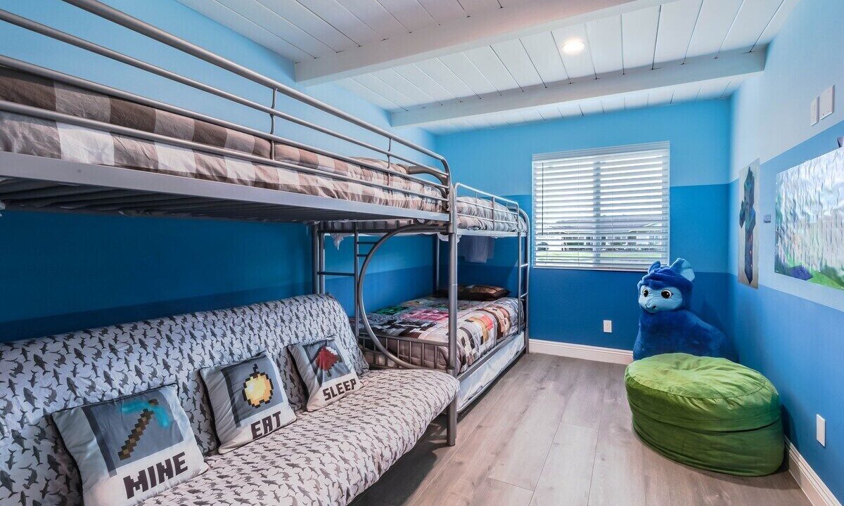 Photo of Bedroom in Sherwood Forest and Thistle Development
