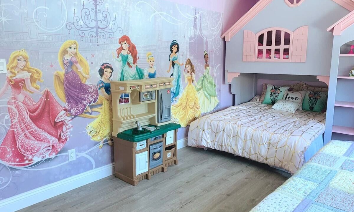 Photo of Bedroom in Sherwood Forest and Thistle Development