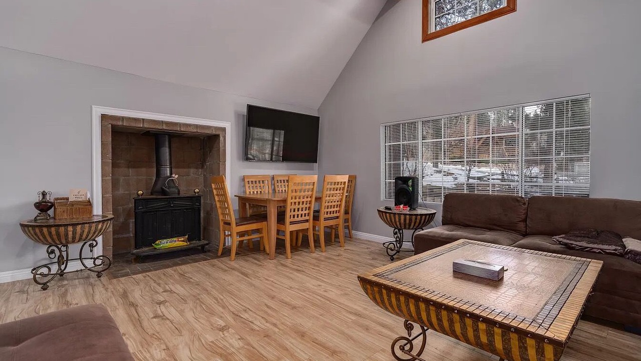 Photo of Livingroom in Patton