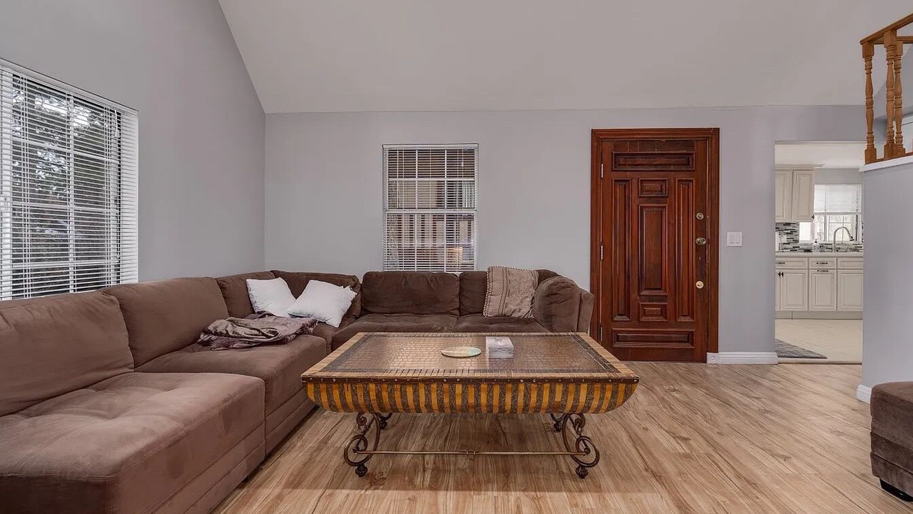 Photo of Livingroom in Patton