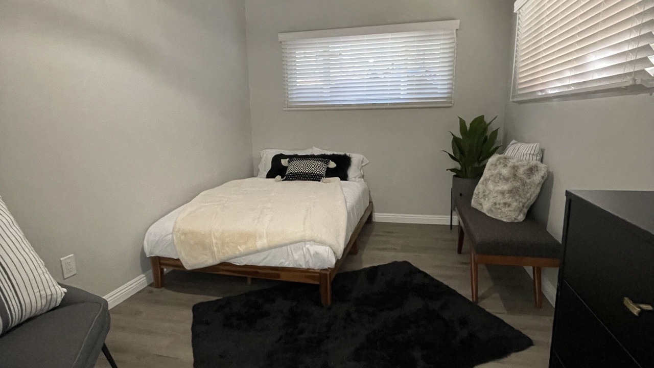 Photo of Bedroom in Crestline