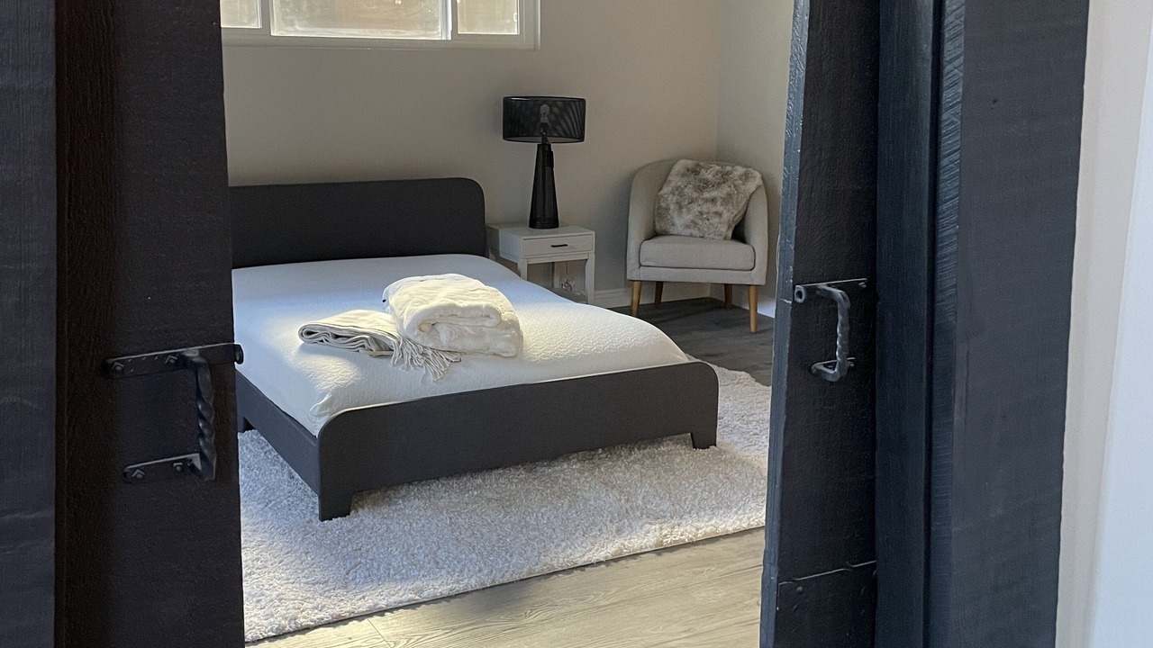 Photo of Bedroom in Crestline