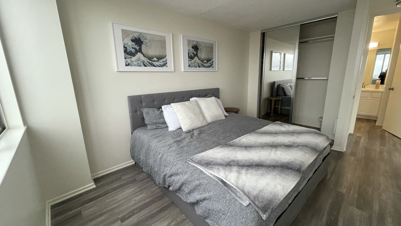 Photo of Bedroom in Downtown