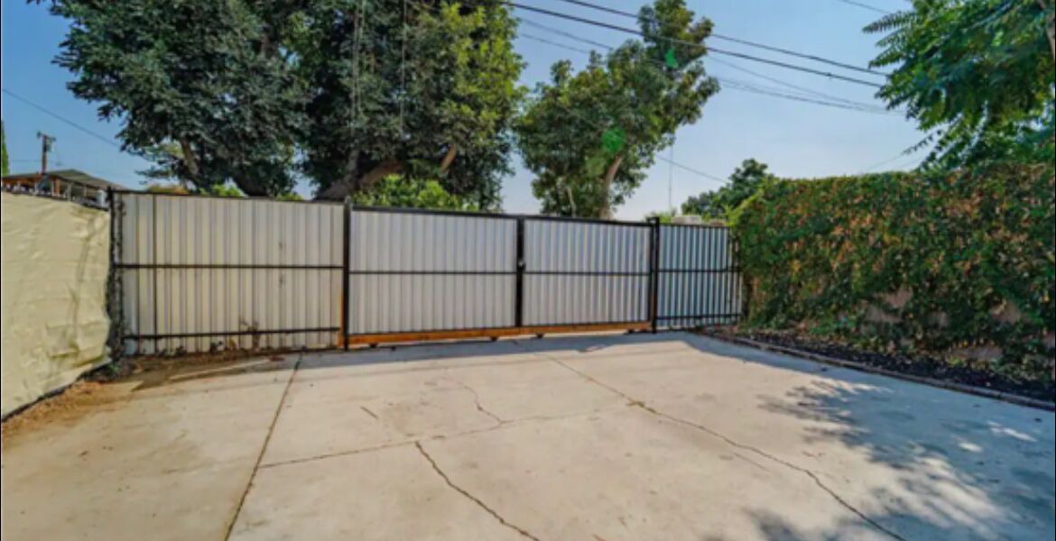 Photo of Outdoor in Compton